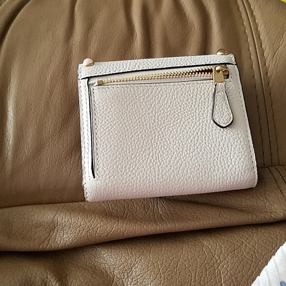 Wallet - Picture 2 of 5